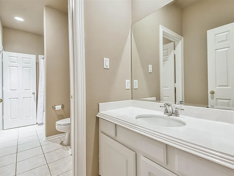 11511 Gallant Ridge Ln — Photo 38