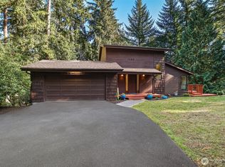 1059 Greenwood Blvd SW, Issaquah, WA 98027