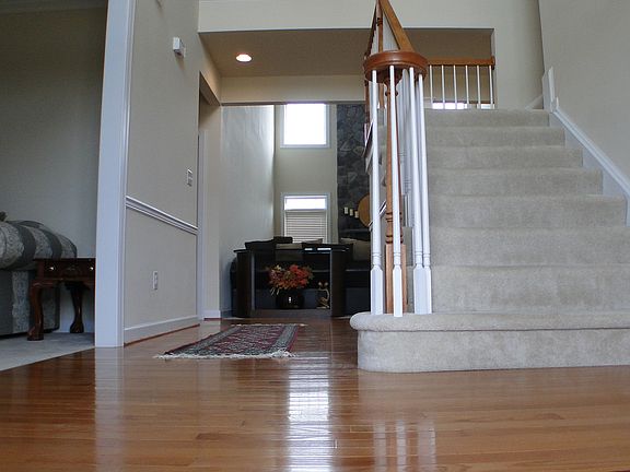 4th image of 9801 Grady Ln