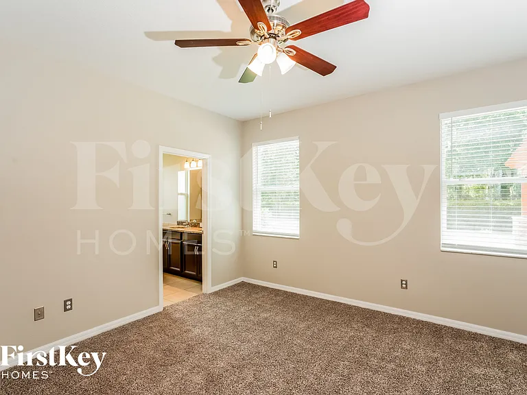 7719 E 110th Ave — Photo 8
