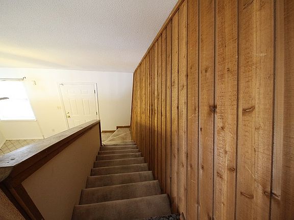 4th image of 3614 Glendon Dr #B