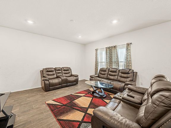 5th image of 18616A Cremello Dr