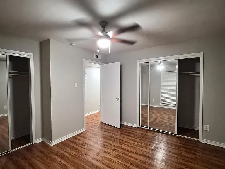 Tradewinds Condominiums — Photo 30