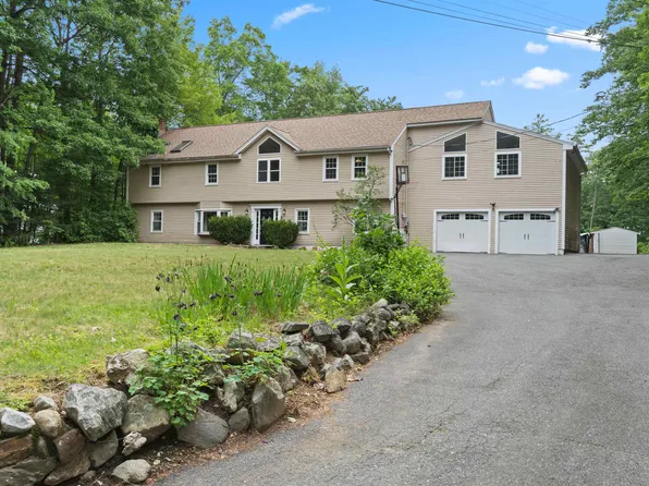 102 Sweet Hill Road, Plaistow, NH 03865