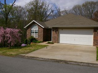 12 Dinton Cir, Bella Vista, AR 72714