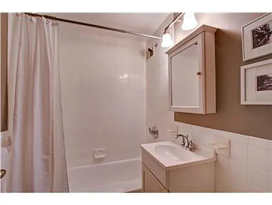 Rented by Keller Williams NYC | media 6