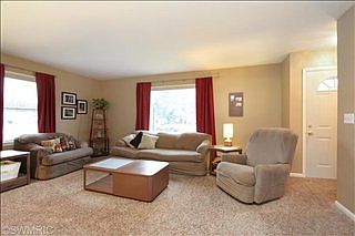 3rd image of 2591 Northville Dr NE
