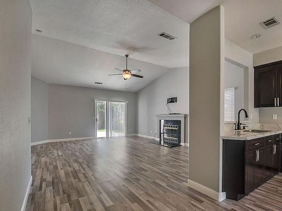5th image of 2851 Mosswood Dr