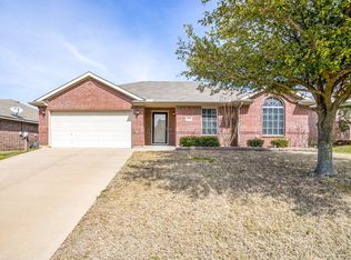 1704 Hope Town Dr, Mansfield, TX 76063