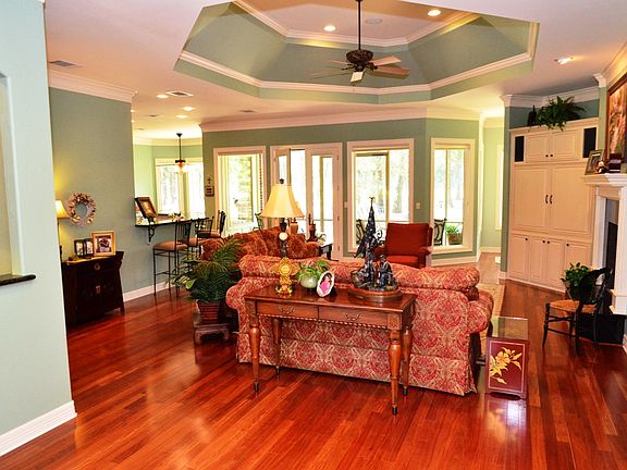 Great light in living area