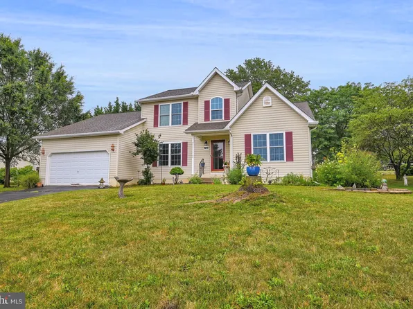 1019 Gullo Rd, New Windsor, MD 21776