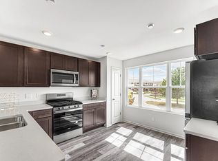 8701 Orchid Dr, Saint John, IN 46373