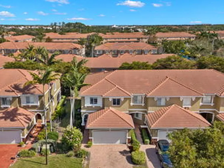 17529 Laurel Grove Ct — Photo 40