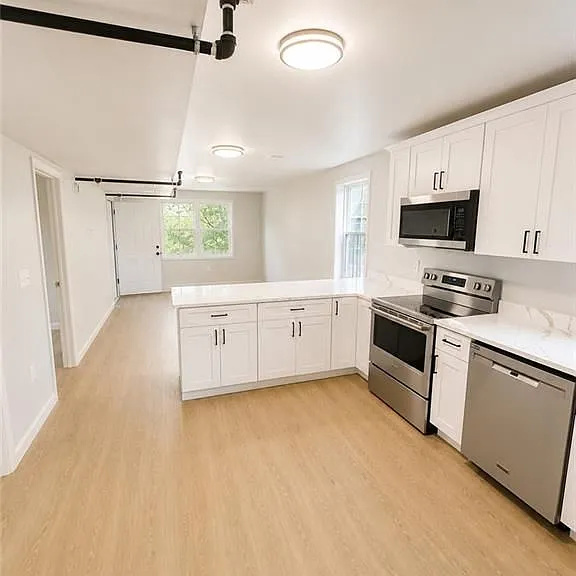 134 Florence St #2 — Photo 4
