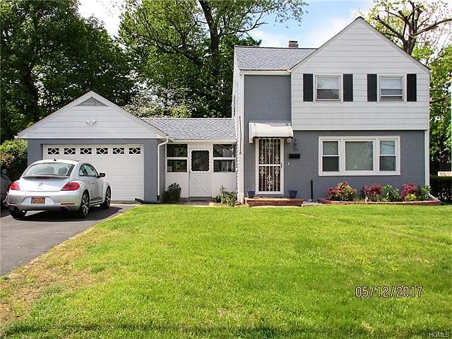 1st image of 135 Windermere Dr