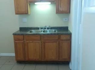 212 E 45th St #3, Chicago, IL 60653