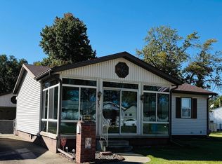 37 Melody Ln, Springfield, IL 62702