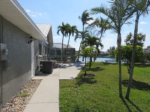5th image of 4013 SW 23rd Ave