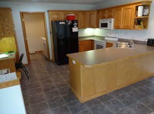 1012 Cheyenne St, Roberts, WI 54023