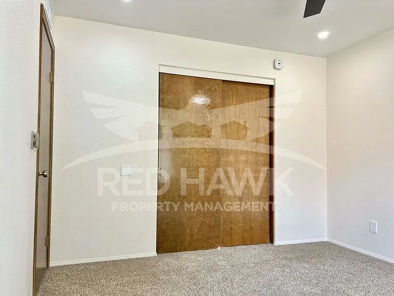 3839 E Cherokee St — Photo 17