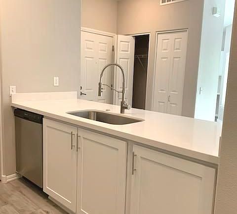 2nd image of 8760 Center Pkwy #309