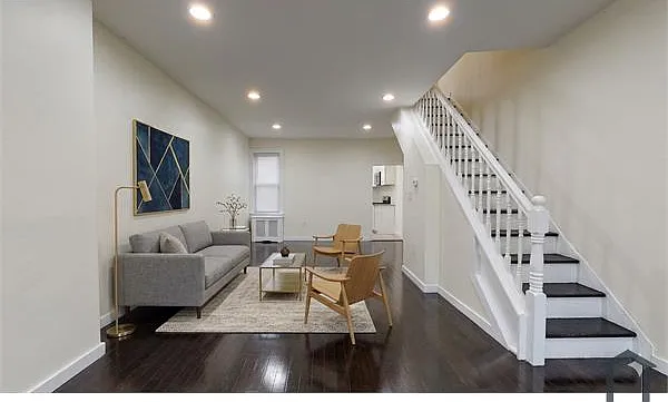 3115 F St — Photo 2