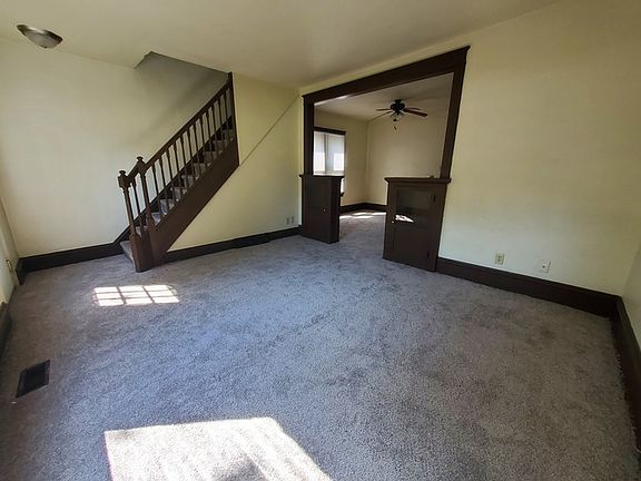 3rd image of 1722 University Ave