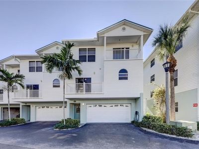 19817 Gulf Blvd APT 201, Indian Shores, FL, 33785