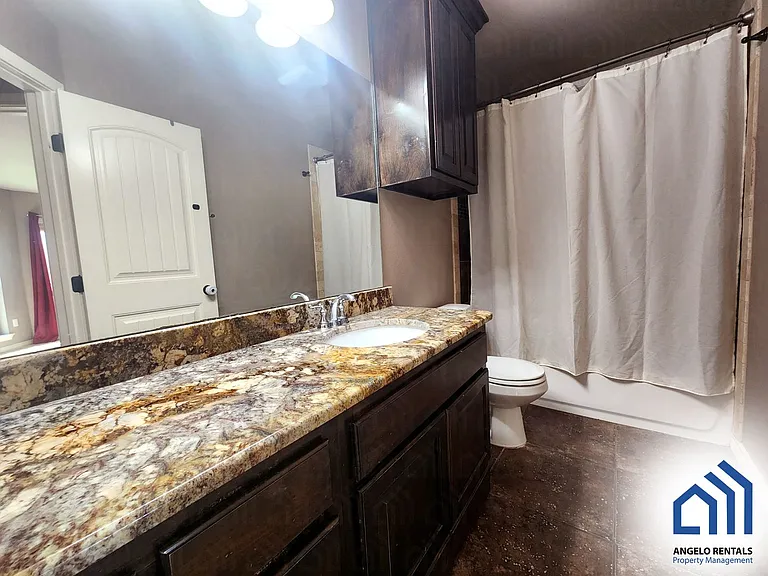 5905 Merrick St — Photo 13