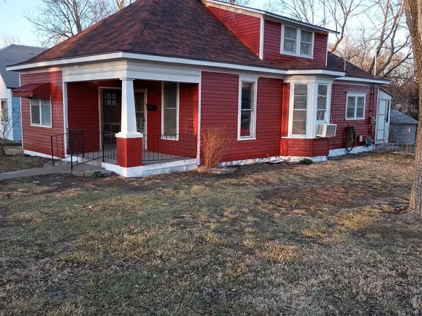 402 N Broadway St, Herington, KS 67449