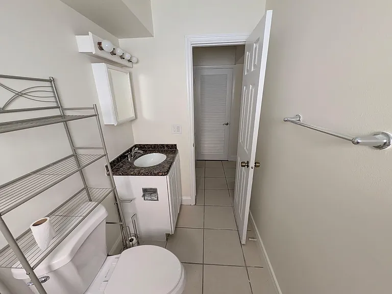 817 Lighthouse Dr #A — Photo 15