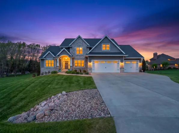 3400 Amber Ln, Green Bay, WI 54311