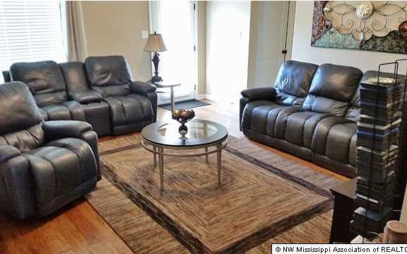 3rd image of 6949 Dakota Cir N