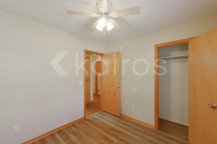 1129 NE 8th St — Photo 16