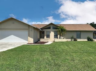 1623 SE 16th St, Cape Coral, FL 33990