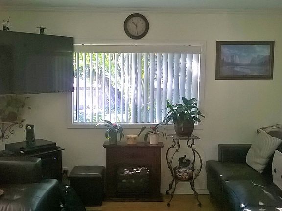 4th image of 5 Debussy Ln #5