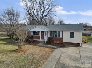 328 Old Concord Rd, Salisbury, NC 28144