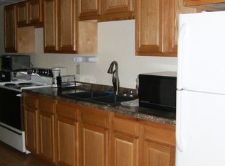 201 W 1st St #C, Sumner, IA 50674