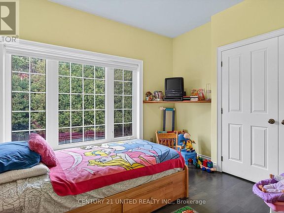 2nd image of 1599 Moore Dr