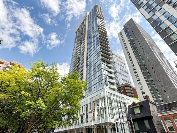 77 Mutual St #2703, Toronto, ON M5B 2A9