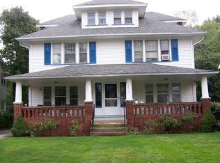 2413 Woodmere Dr, Cleveland Heights, OH