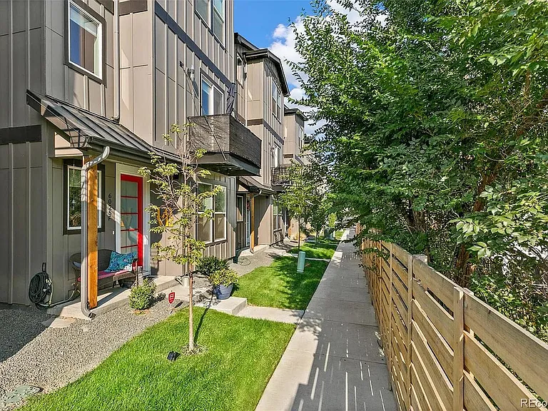 6009 Benton St — Photo 19