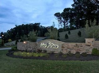 105 Silver Pines Dr, Gibsonia, PA 15044