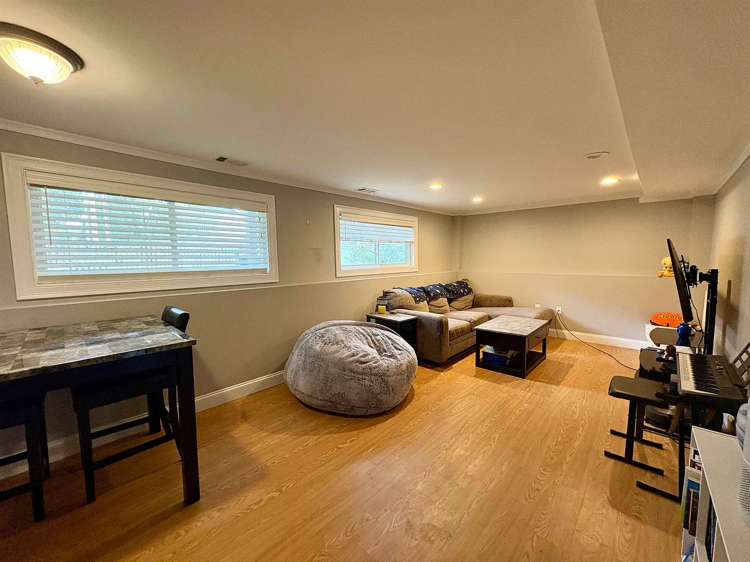 2 bed, 1.0 bath, 810 sqft, $2,295 — Photo 4