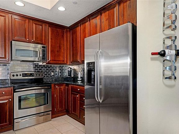 4th image of 1209 E Cumberland Ave Unit 1203