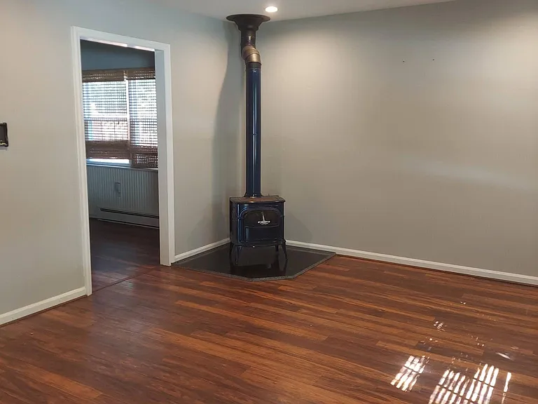 44 Tipperary Dr — Photo 1