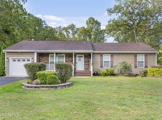 4 Hidden Hollow Court, Jackson, NJ 08527