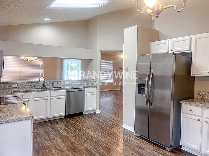 8126 Fieldside Dr W — Photo 5