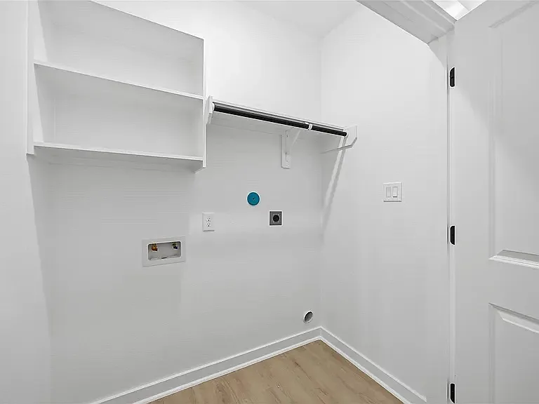 4916 Tronewood St #B — Photo 26