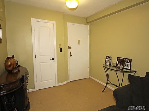 5th image of 4 Birchwood Ct APT 2M